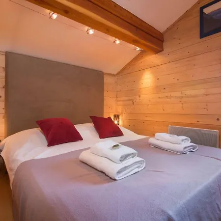 Sainte-foy-l'argentiere Chalet Sleeps 6 Chalet