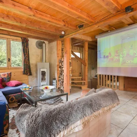 Sainte-foy-l'argentiere Chalet Sleeps 6